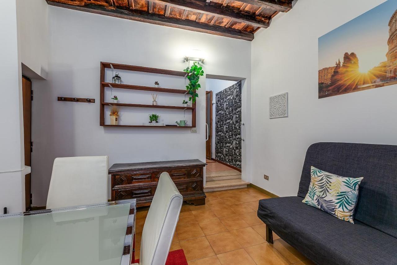 Colosseum Country Chic Apartment Rome Bagian luar foto