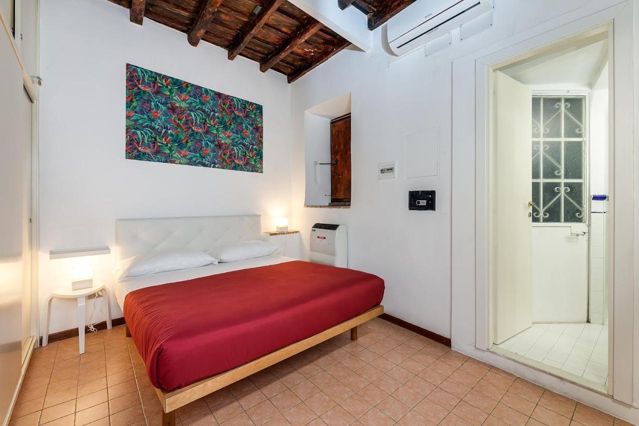 Colosseum Country Chic Apartment Rome Bagian luar foto
